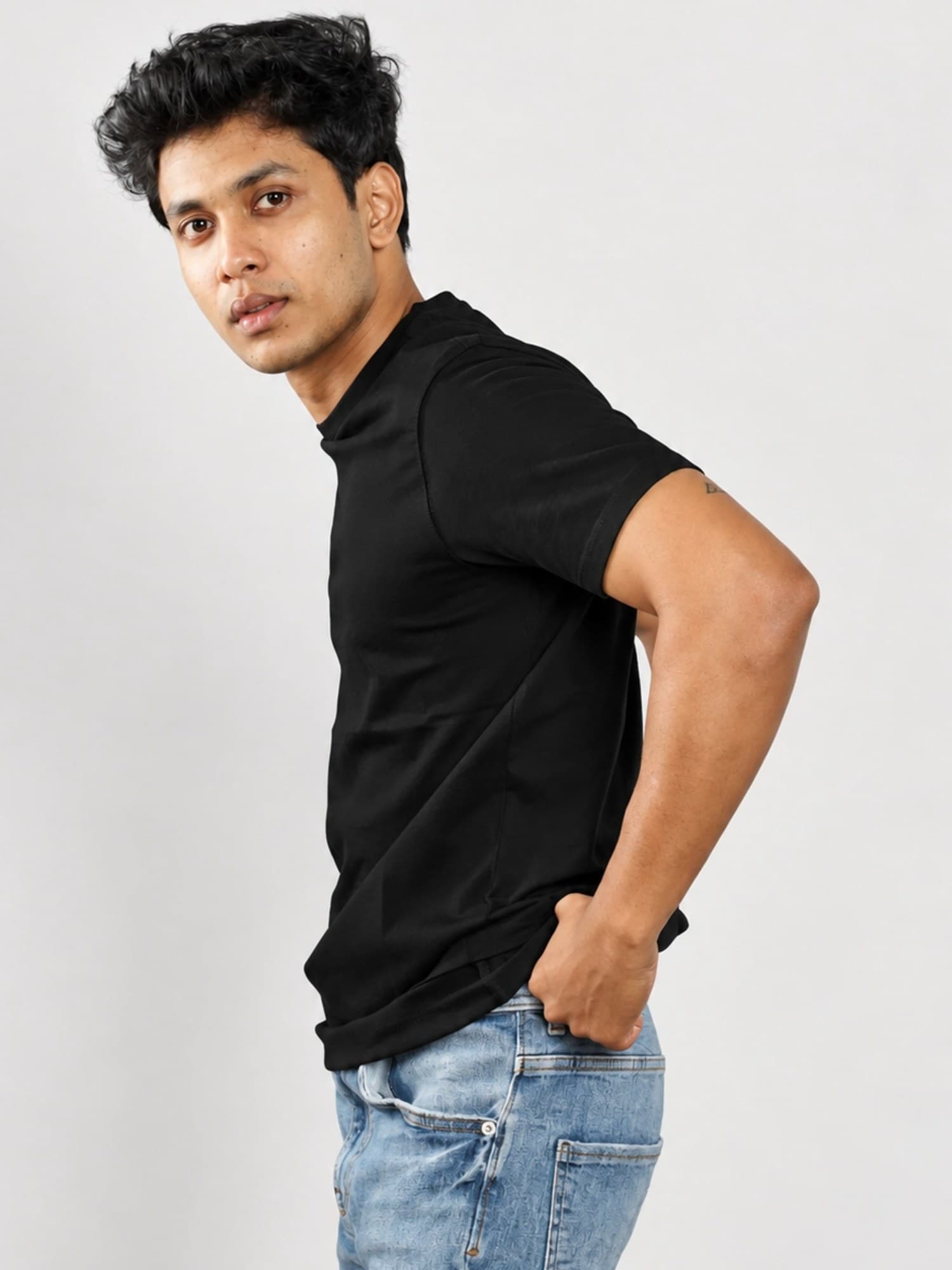 Black Round Neck | Supima Cotton T-Shirt for Men – photo 4 of 4